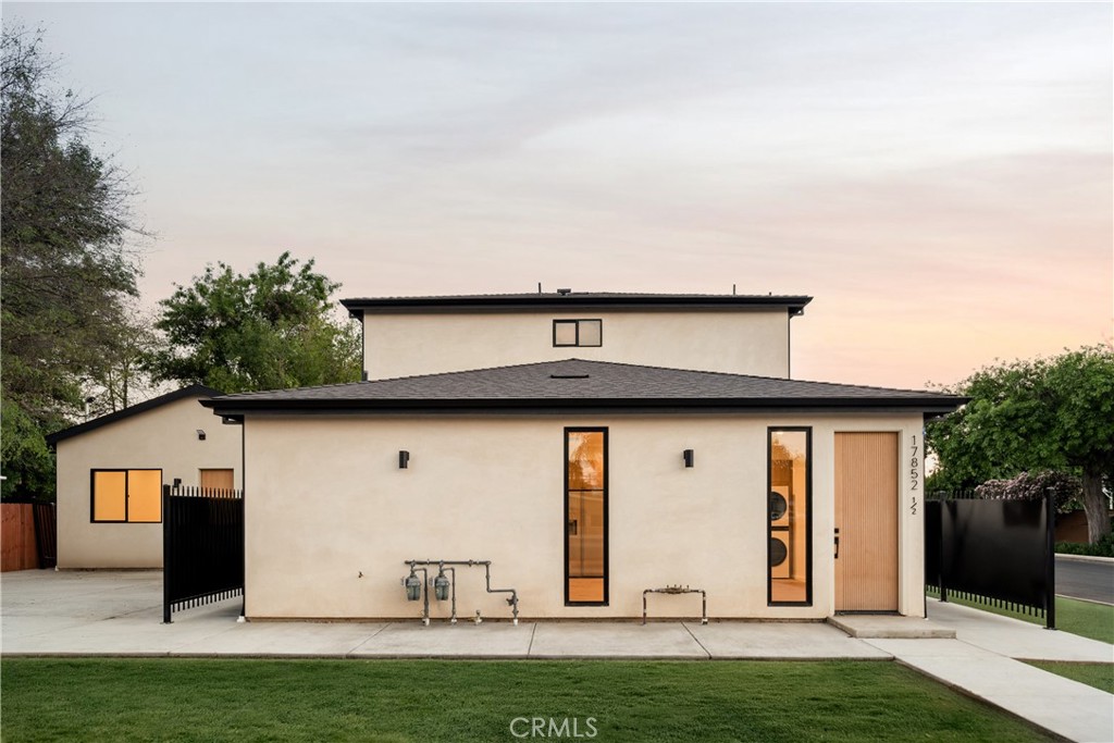 17852 Saticoy Street Reseda, CA 91335 - Photo 10 of 28