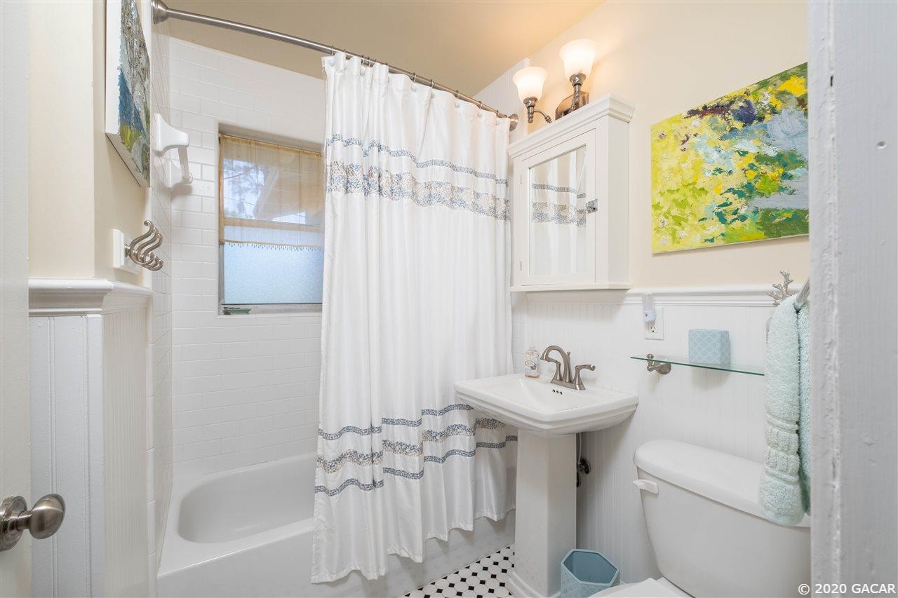 2711 Southwest 4th Place Gainesville, FL 32607 - Photo 19 of 28 Gallery Image 19