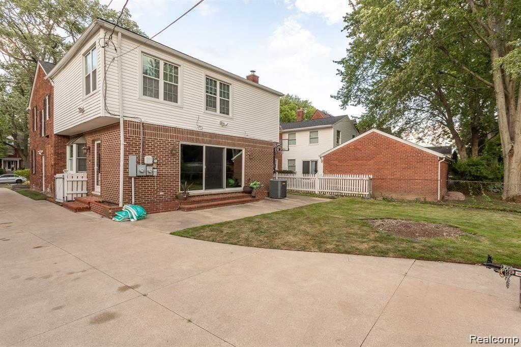 1263 Whittier Road Grosse Pointe Park, MI 48230 - Photo 35 of 39