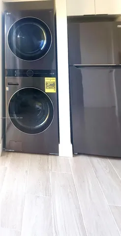 a picture of a washer and dryer