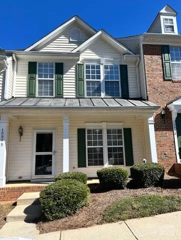 $1,600 | 1091 D Cramerton Village Drive, Cramerton, NC 28032