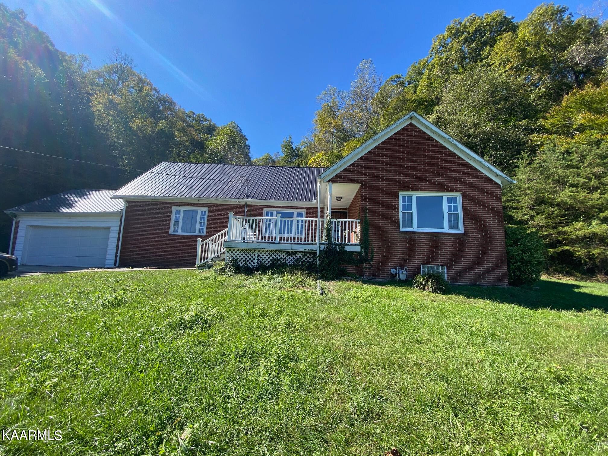 8146 Buffalo Road Oneida, TN 37841 - Photo 4 of 26 Gallery Image 4