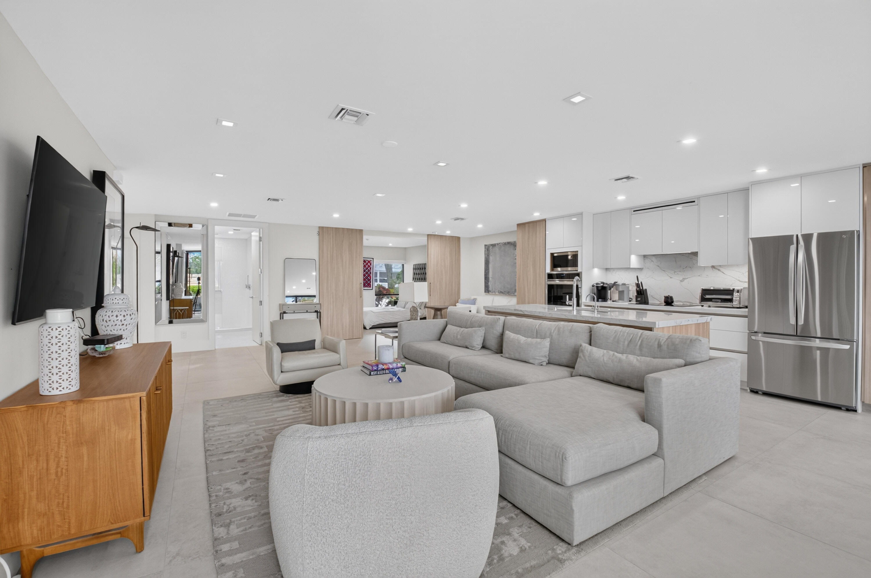403 Bridgewood Court, Unit 403 Boca Raton, FL 33434 - Photo 8 of 62 LIVING AREA
