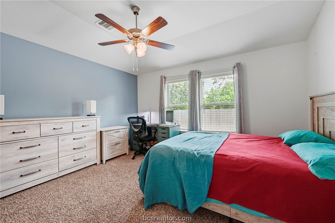 2042 Rock Rdg Avenue Bryan, TX 77807 - Photo 11 of 25