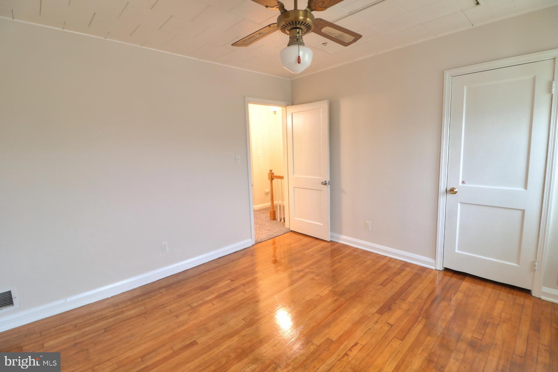 3425 Dunhaven Road Baltimore, MD 21222 - Photo 13 of 20