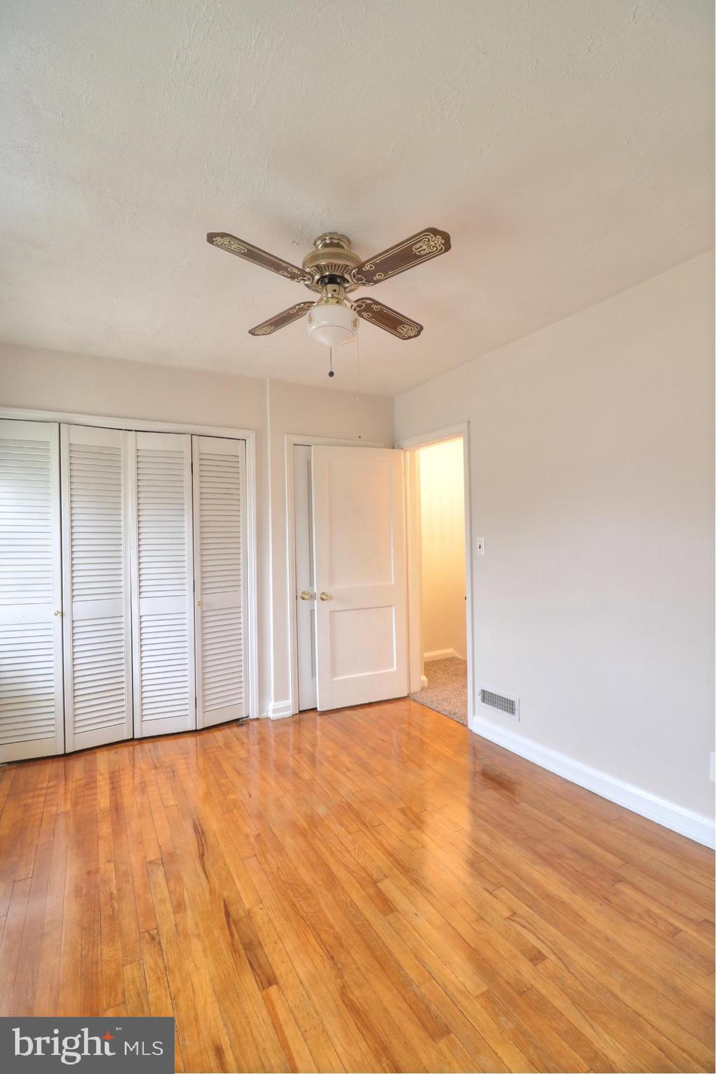 3425 Dunhaven Road Baltimore, MD 21222 - Photo 15 of 20