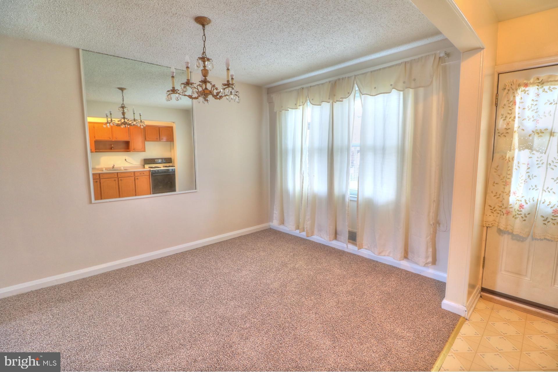 3425 Dunhaven Road Baltimore, MD 21222 - Photo 4 of 20