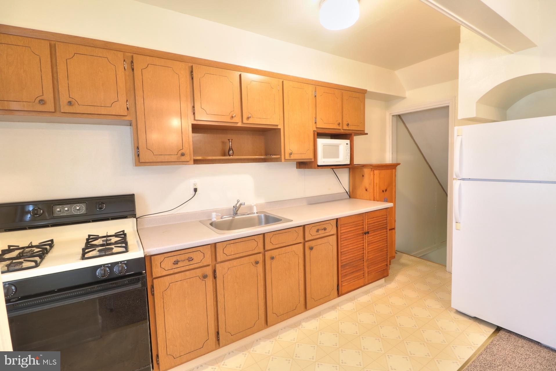 3425 Dunhaven Road Baltimore, MD 21222 - Photo 7 of 20