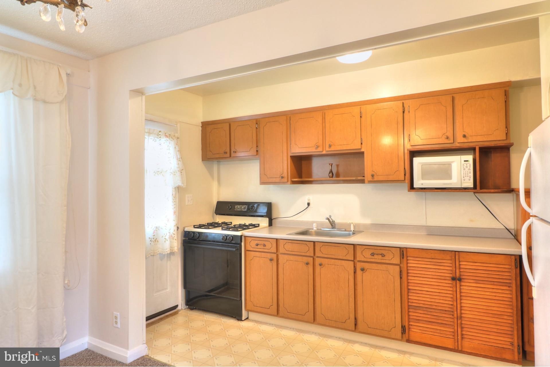 3425 Dunhaven Road Baltimore, MD 21222 - Photo 8 of 20