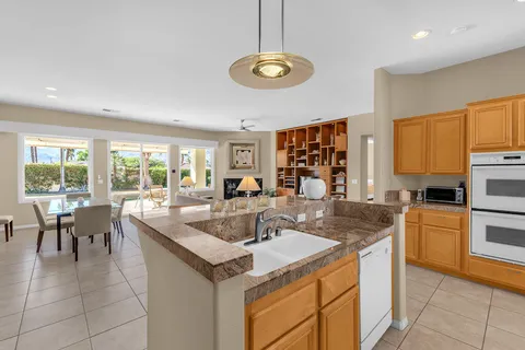 $1,050,000 | 29 Calle La Reina, Rancho Mirage, CA 92270