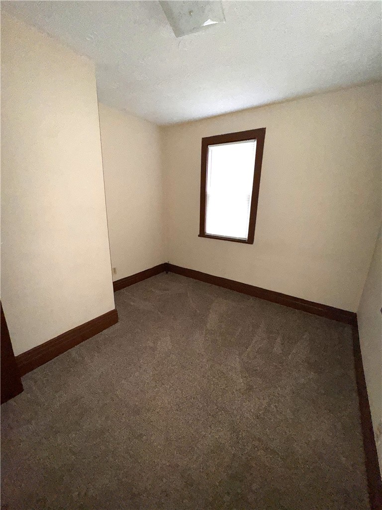 22 Vose Street Rochester, NY 14605 - Photo 13 of 19