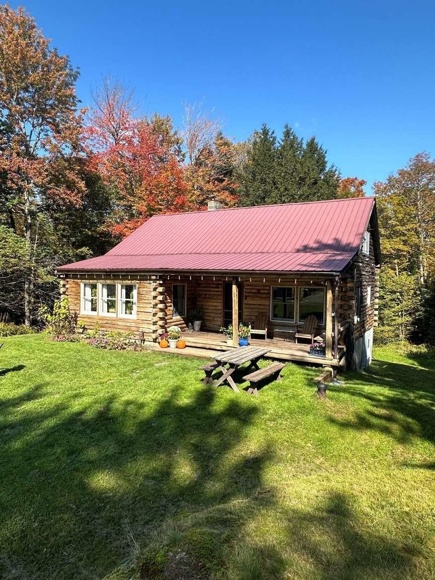 115 Russell Road Waterbury, VT 05677 - Photo 1 of 20 Gallery Image 1