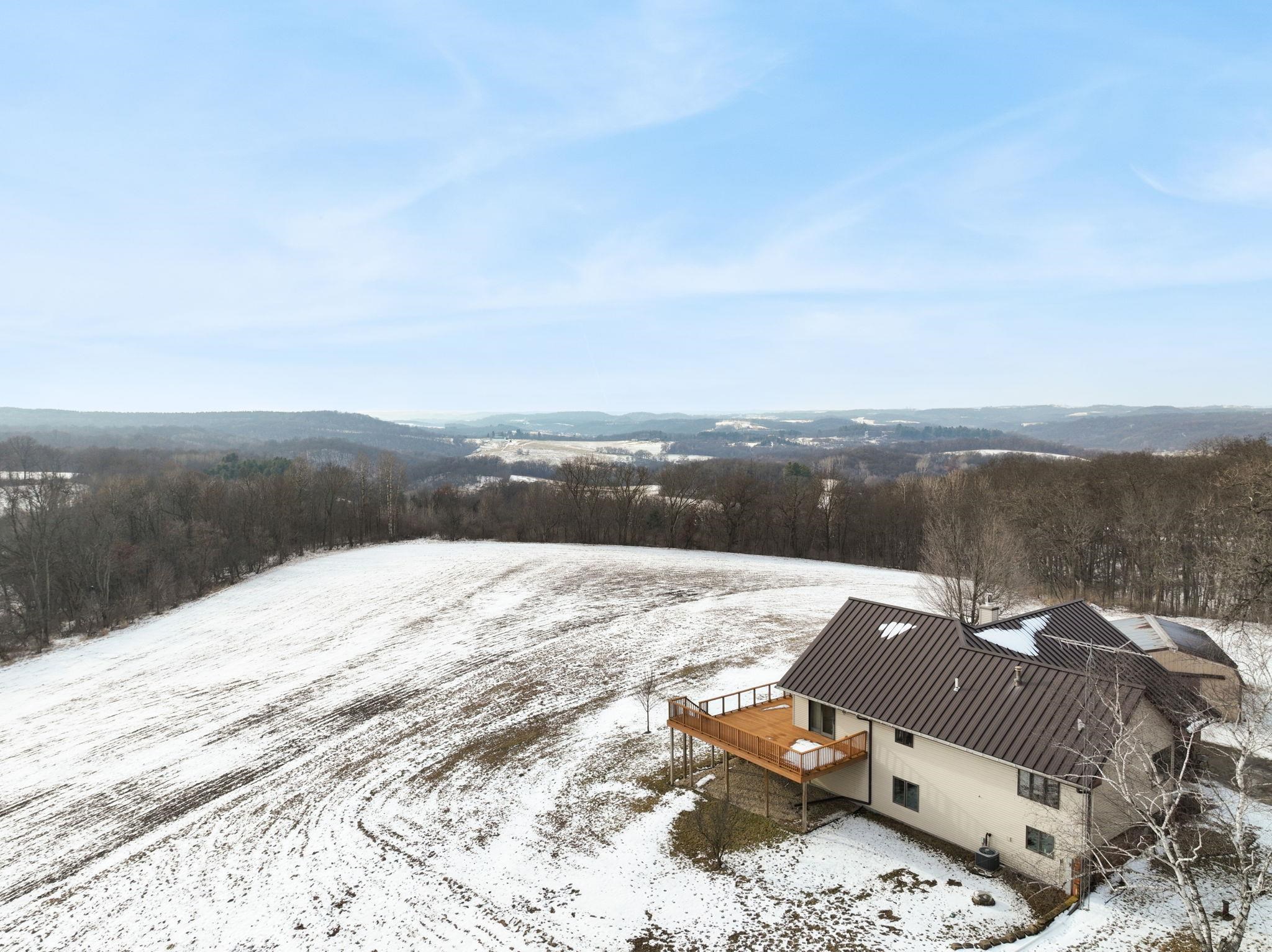 6851 Dugway Road Ridgeway, WI 53582 - Photo 10 of 56