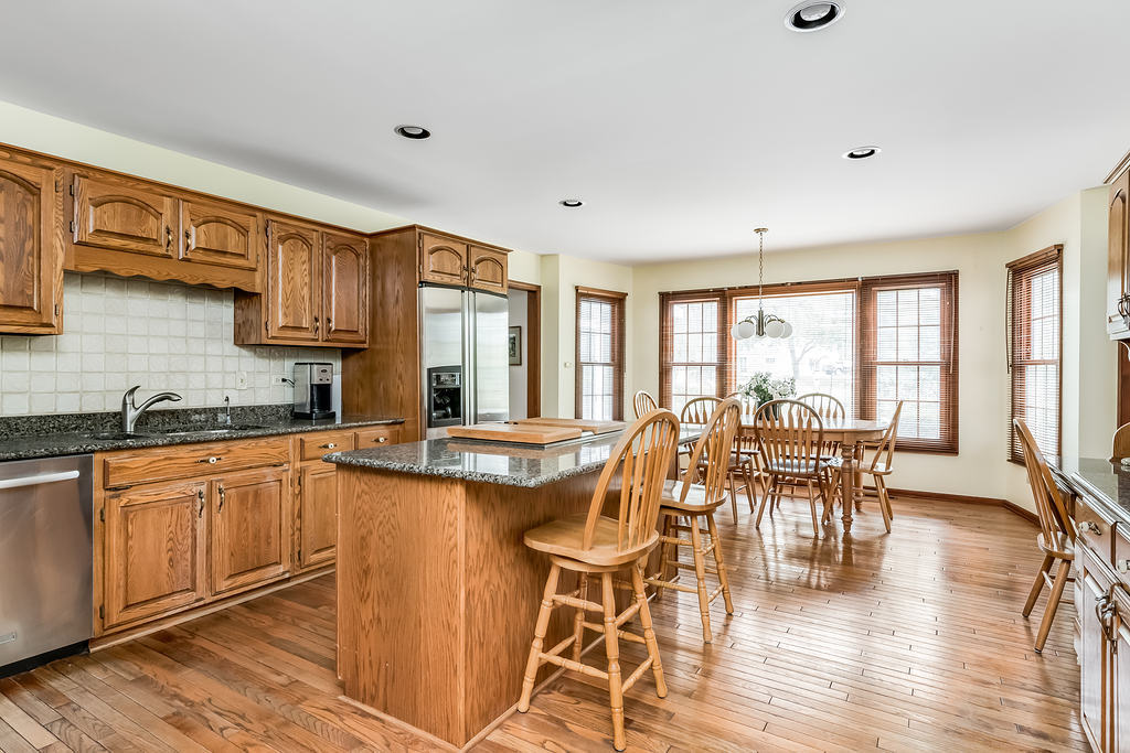 2103 Shetland Road Inverness, IL 60010 - Photo 18 of 31
