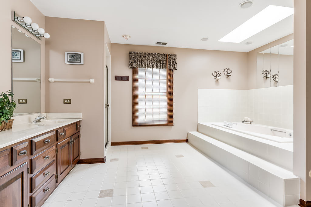 2103 Shetland Road Inverness, IL 60010 - Photo 27 of 31