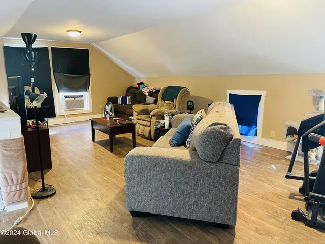 $149,900 | 60 Saunders Street, Whitehall, NY 12887