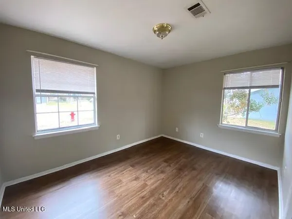 $1,400 | 7217 Hampton Drive, Biloxi, MS 39532