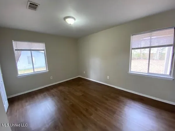 $1,400 | 7217 Hampton Drive, Biloxi, MS 39532