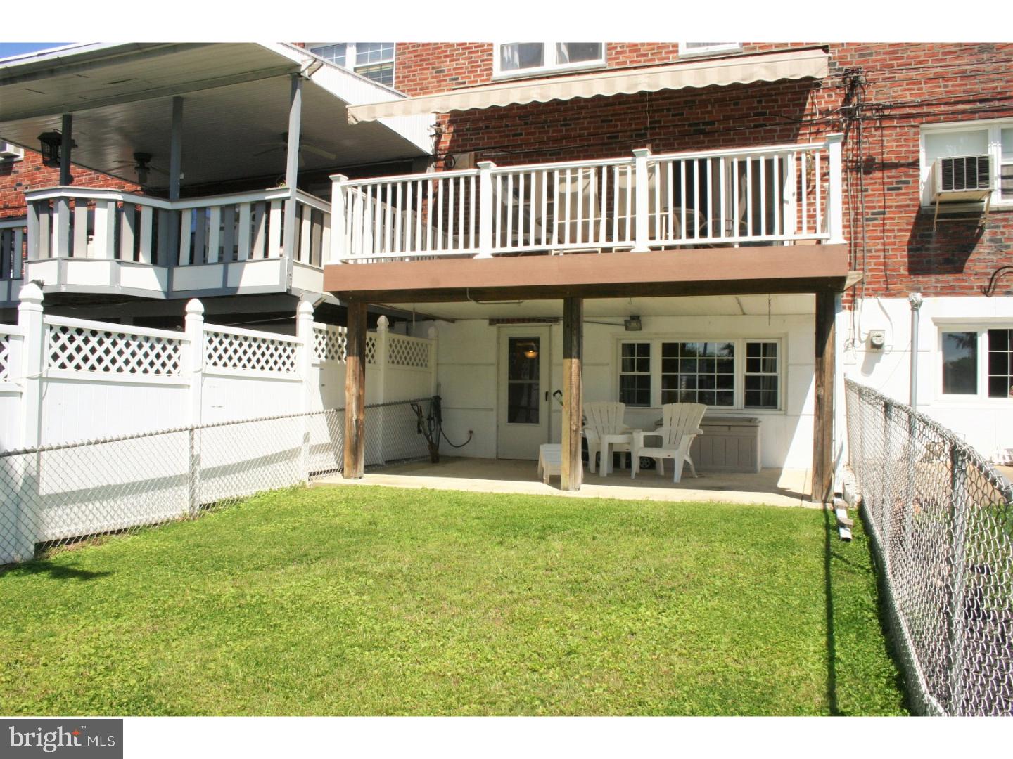 12423 Dunks Ferry Road Philadelphia, PA 19154 - Photo 25 of 25 Exterior Back