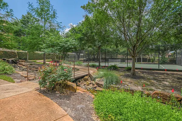 $309,500 | 102 Bella Toscana Avenue, Unit 1304, Lakeway, TX 78734