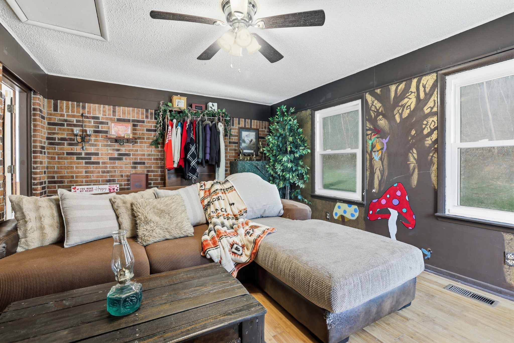 275 Lakeside Drive Carthage, TN 37030 - Photo 11 of 22 a living room with furniture and a large window