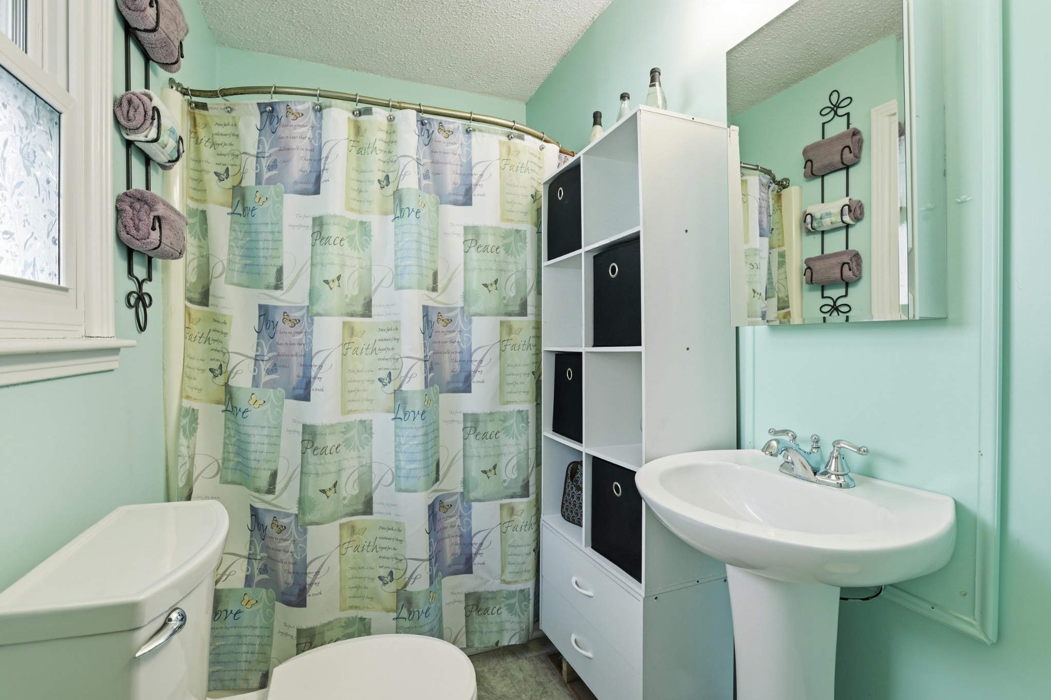 275 Lakeside Drive Carthage, TN 37030 - Photo 16 of 22 a bathroom with a sink toilet and shower