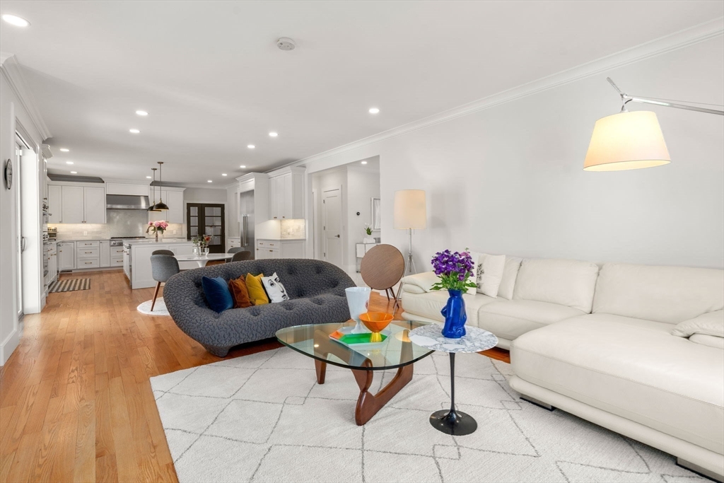 6 Wiswall Road Newton, MA 02459 - Photo 14 of 39