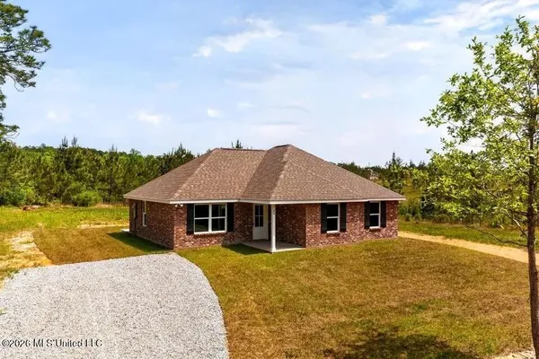 $1,800 | 44 John Travis Road, Poplarville, MS 39470