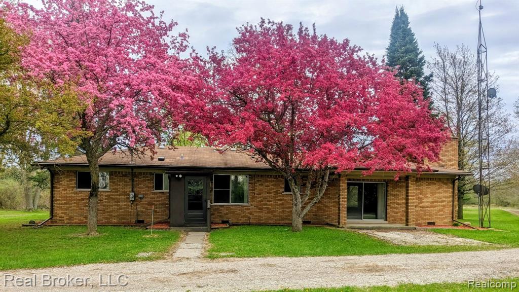 7860 Rynn Road Avoca, MI 48006 - Photo 1 of 34