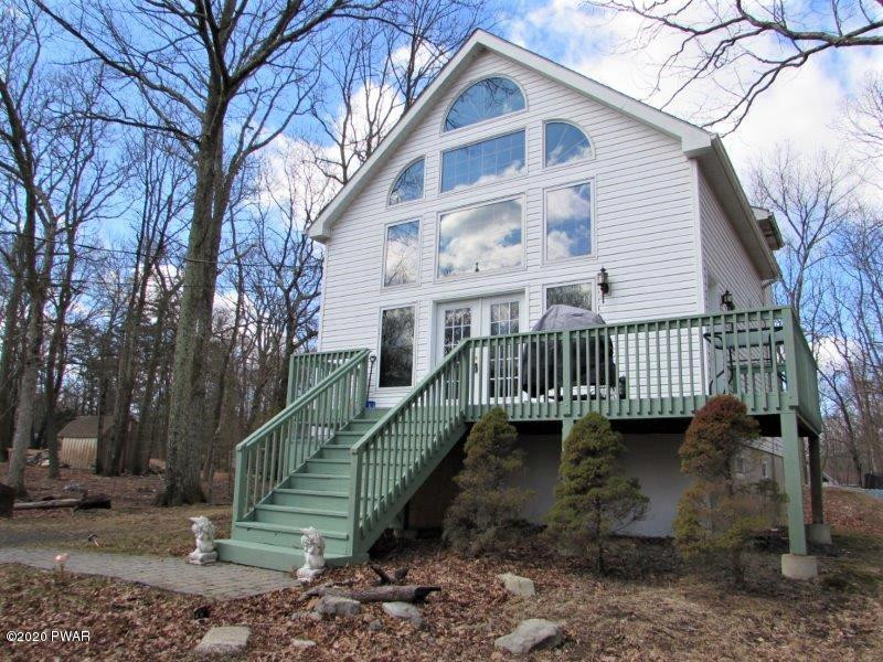 137 Roundhill Road Dingmans Ferry, PA 18328 - Photo 1 of 31
