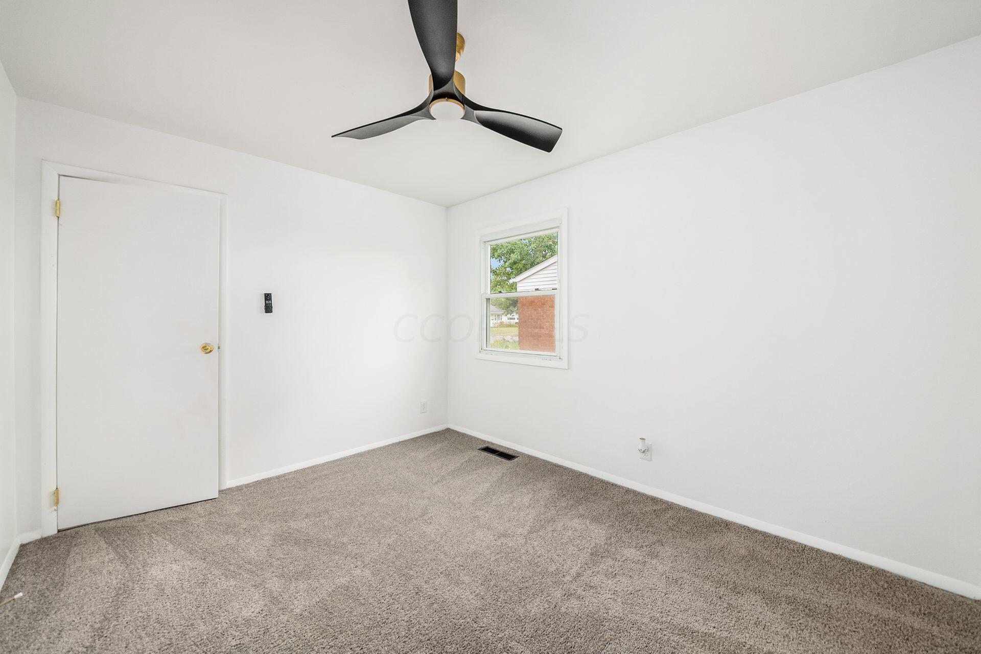 407 Celina Road Columbus, OH 43228 - Photo 41 of 72 042_ Rd Columbus OH 43228 USA