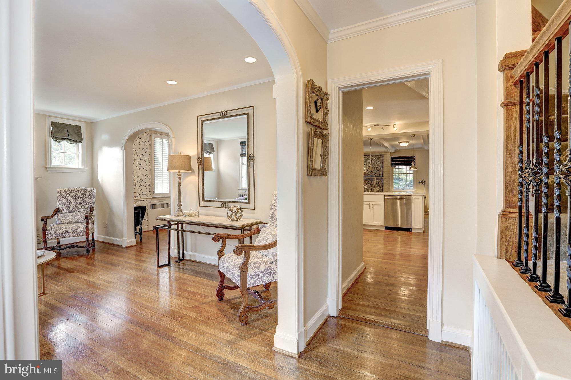5318 Wriley Road Bethesda, MD 20816 - Photo 4 of 30 Gleaming hardwoods throughout