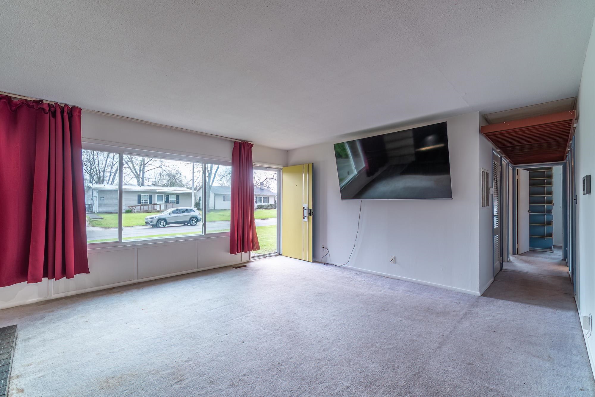 6410 Kent Road Fort Wayne, IN 46816 - Photo 8 of 33
