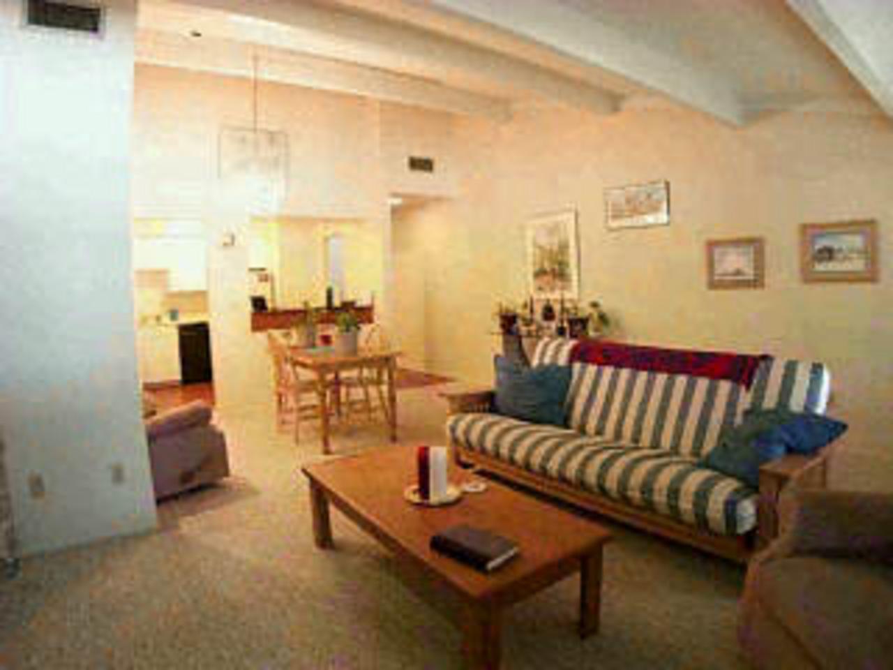 3750 North Country Club Road, Unit 31 Tucson, AZ 85716 - Photo 2 of 5
