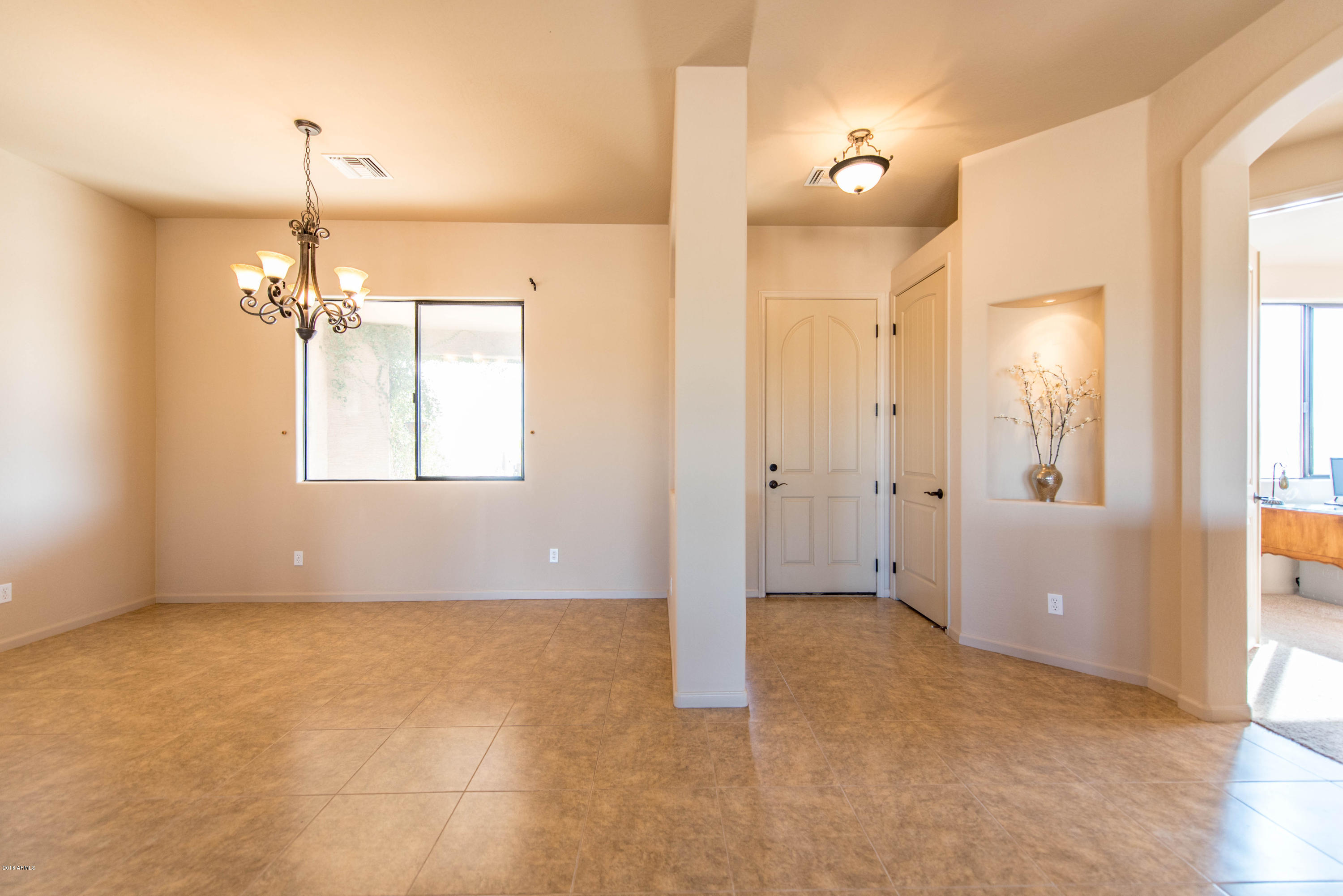 1614 North Bronco Road Maricopa, AZ 85139 - Photo 3 of 47 DSC_4820