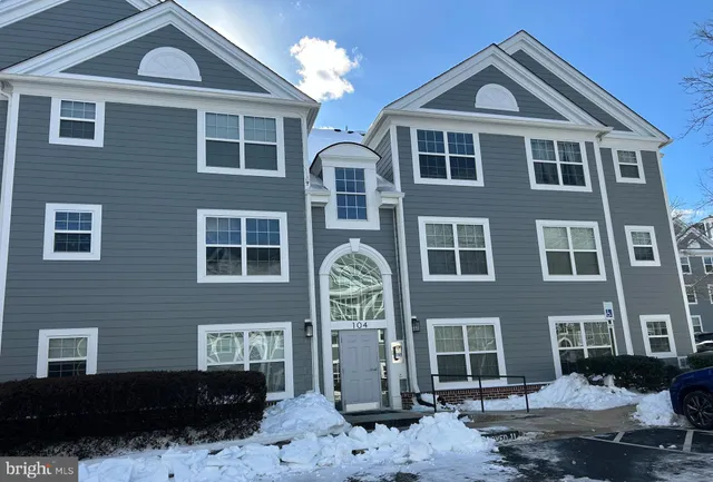 $2,550 | 104 Kendrick Place, Unit 18, Gaithersburg, MD 20878