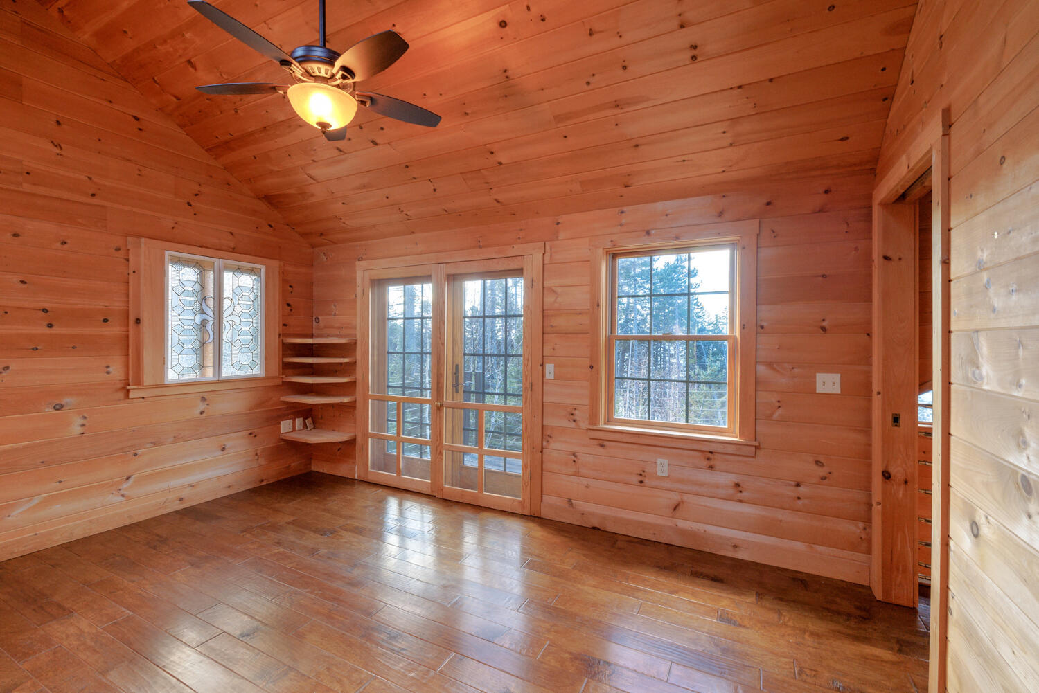1700 Tremont Road Seal Cove, ME 04674 - Photo 43 of 86 INT. PRIMARY BEDROOM (2)