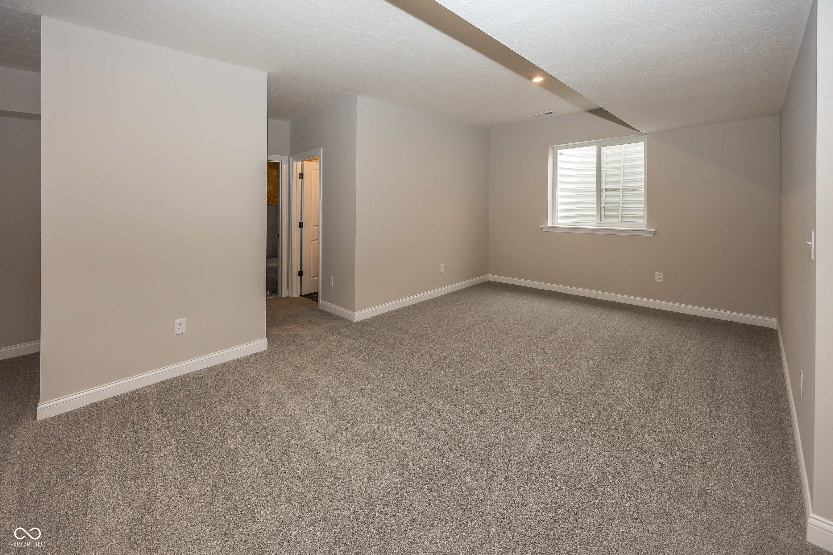 12592 Lowery Way Fishers, IN 46037 - Photo 26 of 38