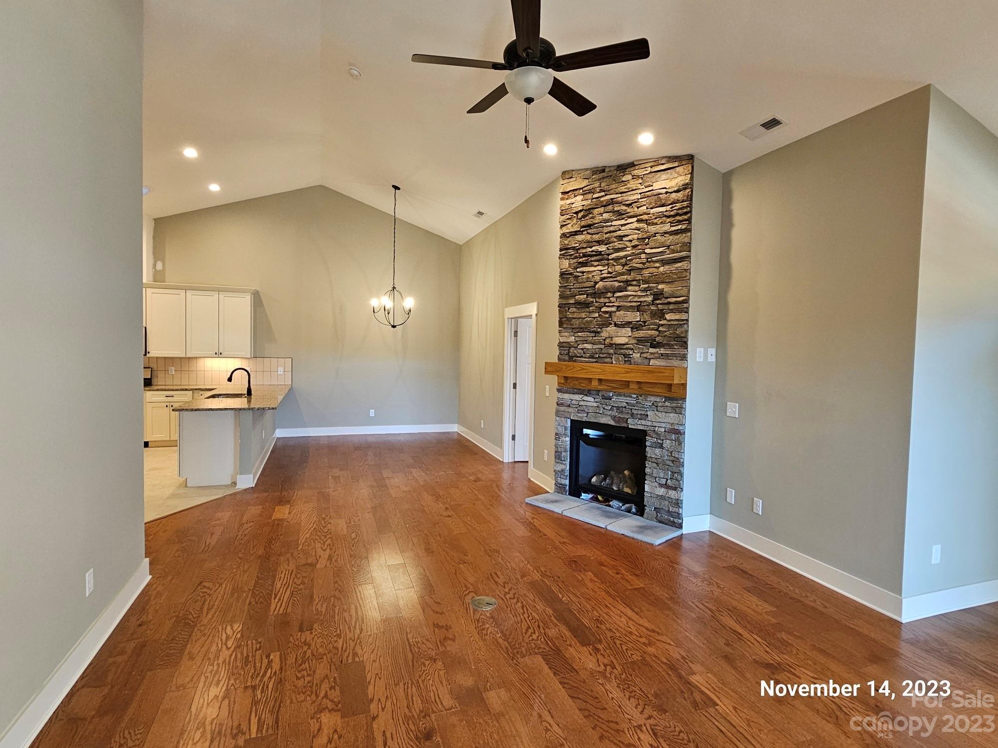 18 Brookstone Place, Unit R2 Candler, NC 28715 - Photo 4 of 23 Gallery Image 4