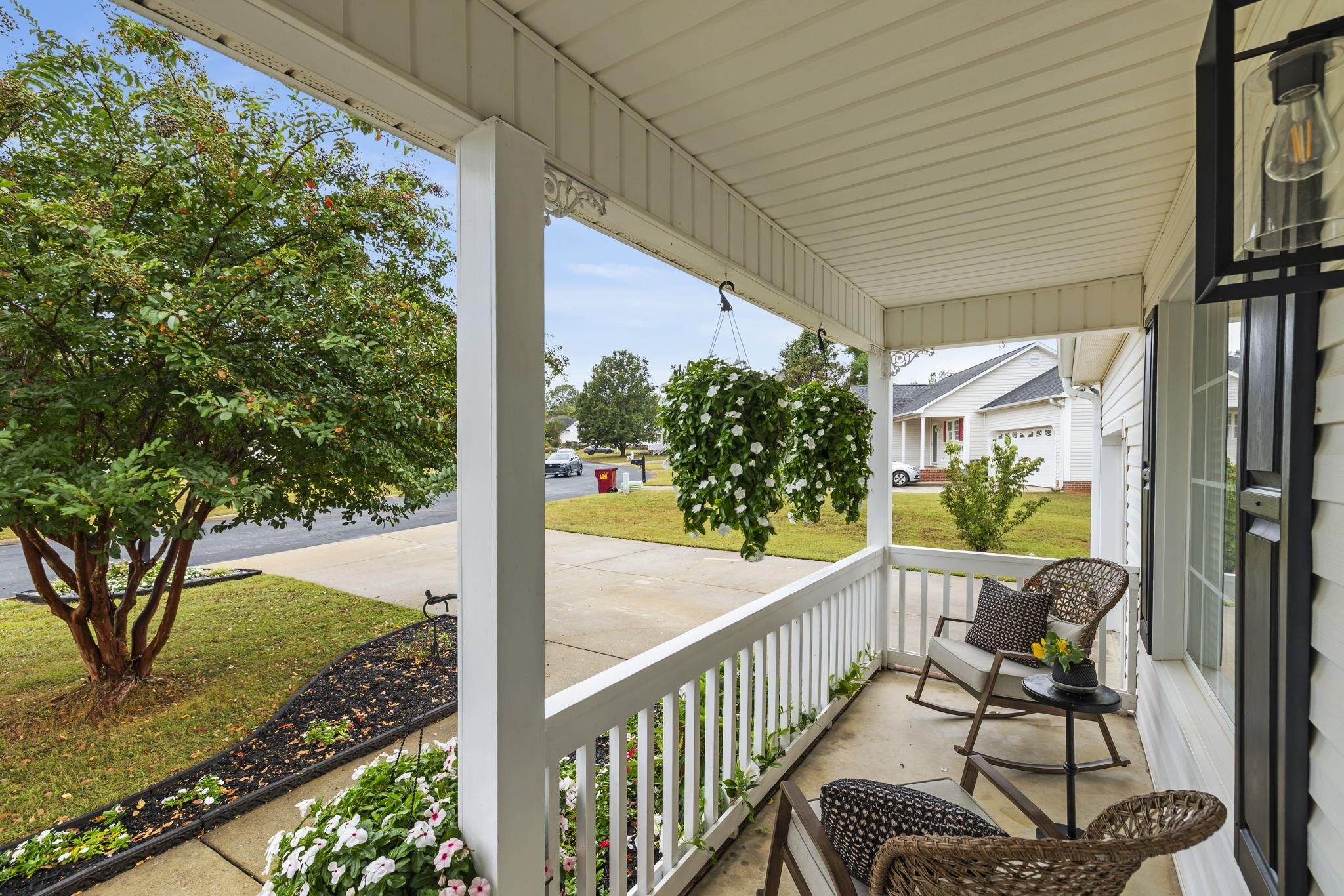 131 Chandler Downs Trail Inman, SC 29349 - Photo 4 of 37 Gallery Image 4