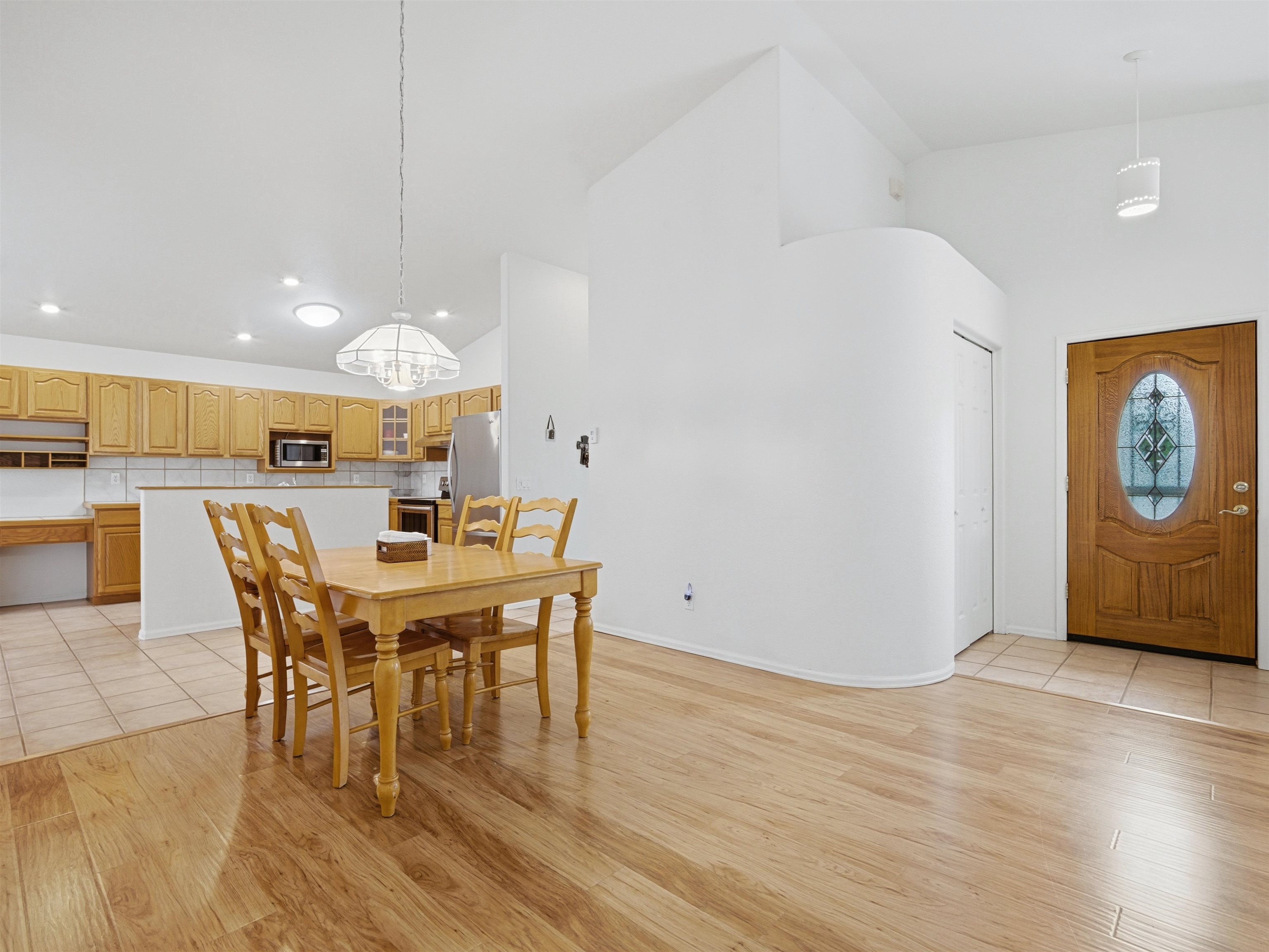 3082 Shadowbrook Court Grand Junction, CO 81504 - Photo 7 of 28 a view of a dining room with furniture