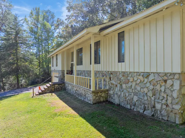 $299,900 | 326 Dogwood Drive, Decaturville, TN 38329