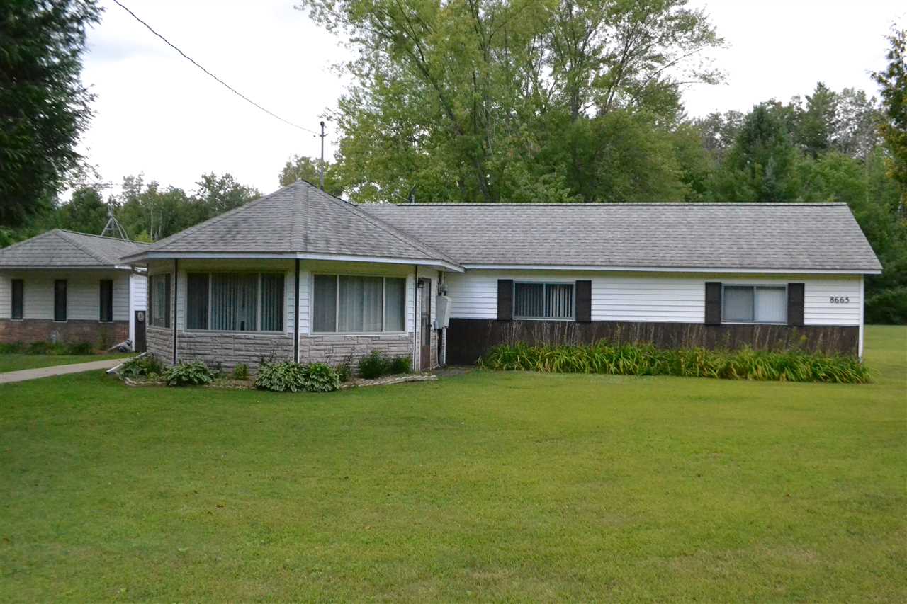 8665 Saunders Road Sterling, MI 48659 - Photo 1 of 45