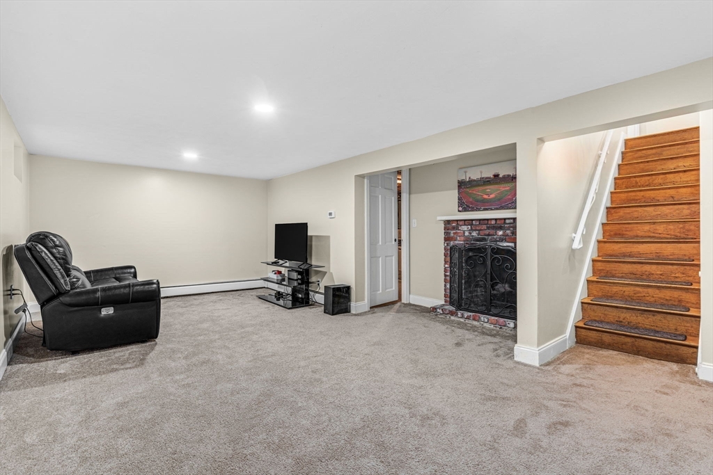 23 Cherokee Road Acton, MA 01720 - Photo 21 of 24 Gallery Image 21