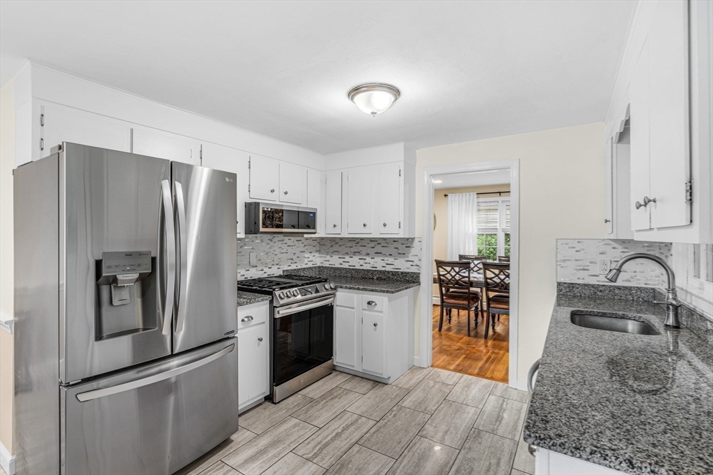 23 Cherokee Road Acton, MA 01720 - Photo 10 of 24 Gallery Image 10