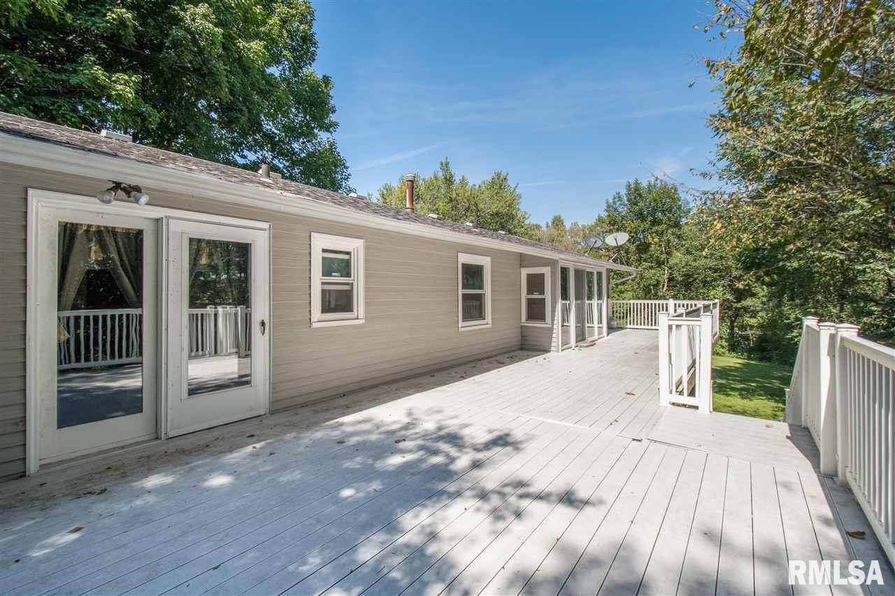 8201 Ridgewood Road Rock Island, IL 61201 - Photo 18 of 20 Gallery Image 18