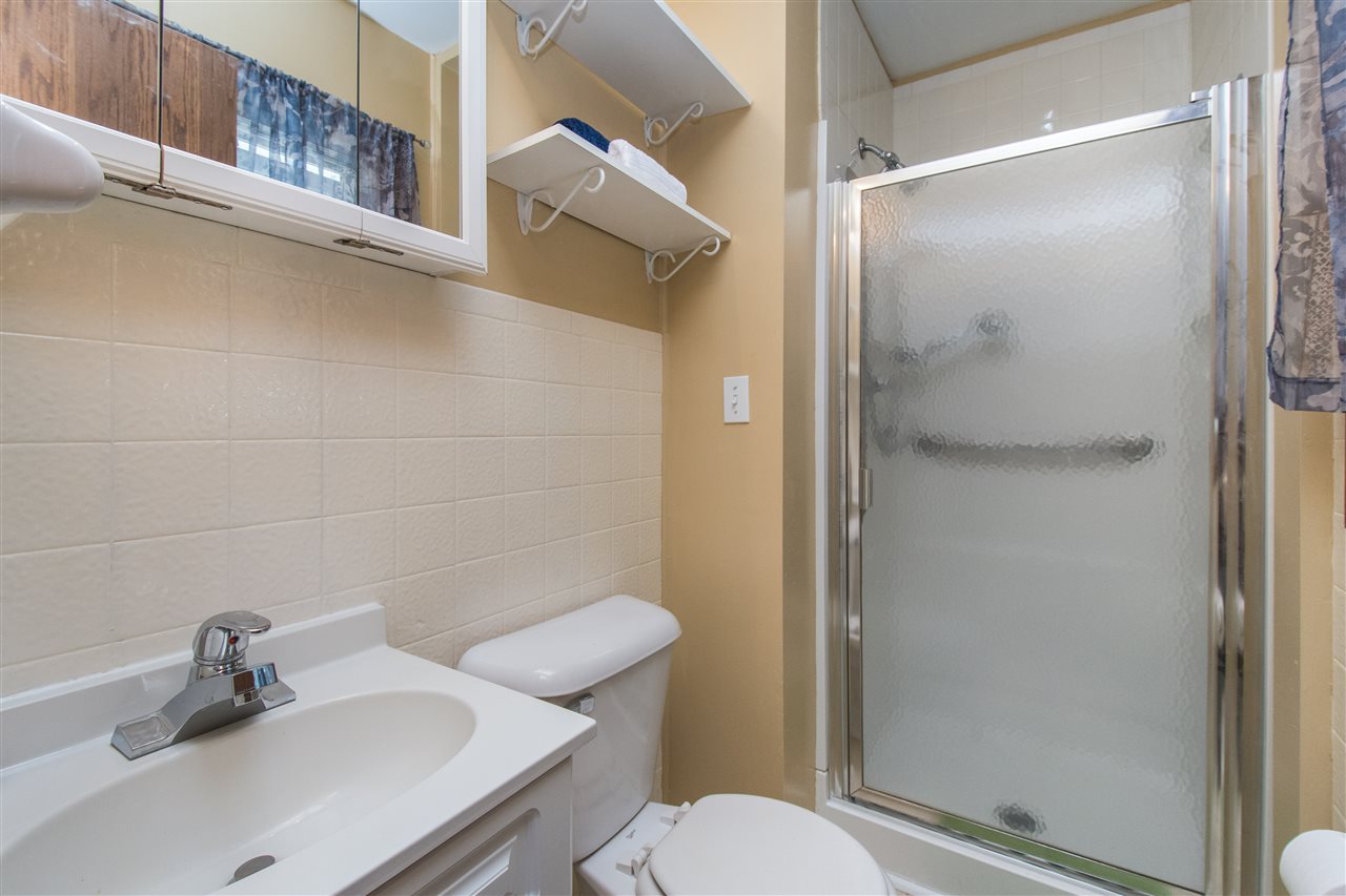 8201 Ridgewood Road Rock Island, IL 61201 - Photo 8 of 20 Gallery Image 8
