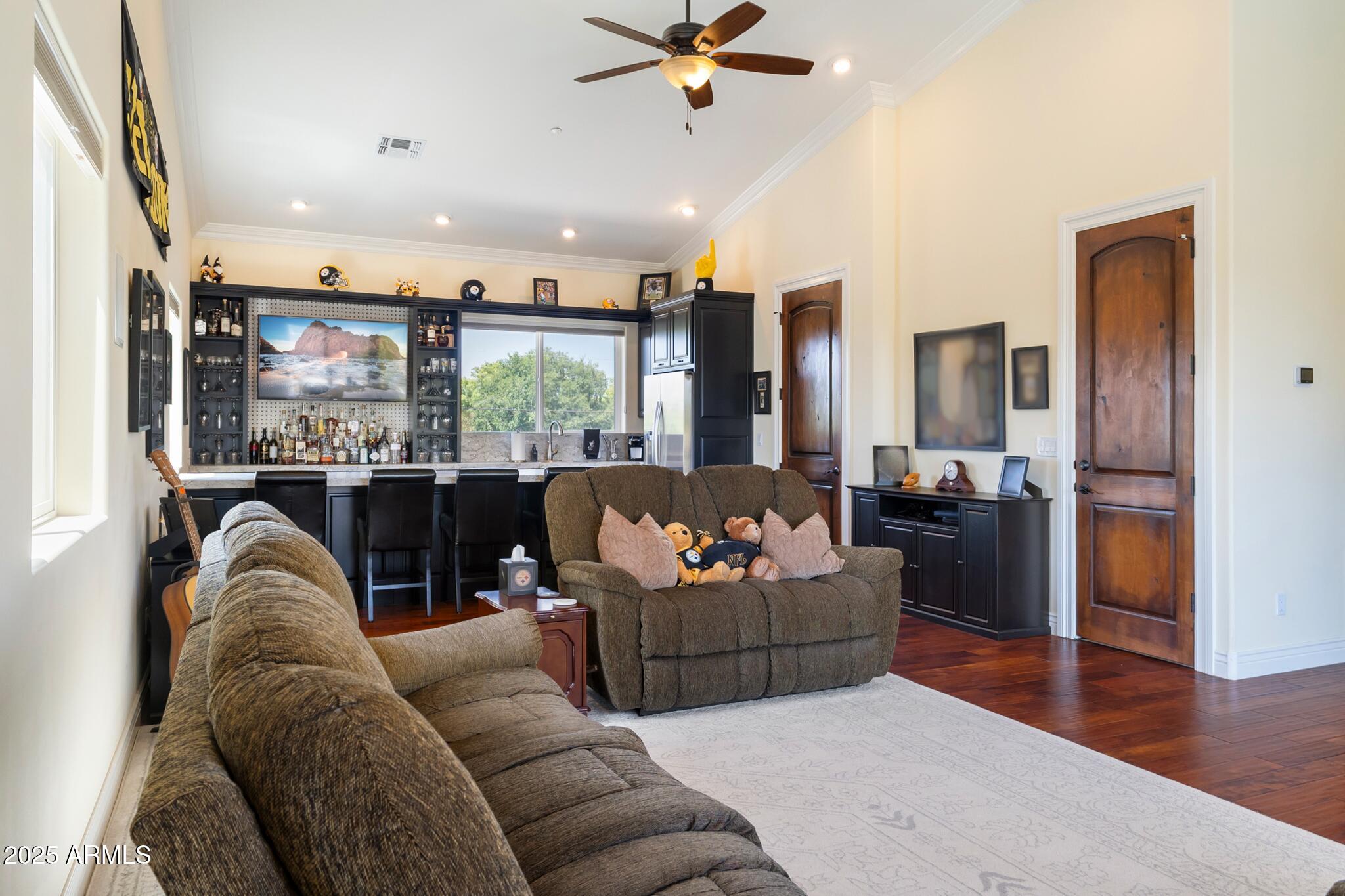 229 West Vista Avenue Phoenix, AZ 85021 - Photo 84 of 113 a living room with furniture and a large window