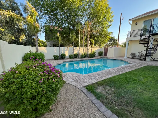 $2,500,000 | 229 West Vista Avenue, Phoenix, AZ 85021