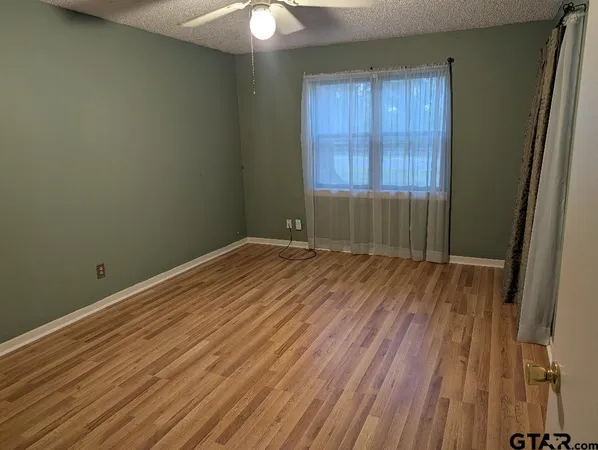 $1,900 | 17217 Cr 136 Tyler Tx 75703, Tyler, TX 75703